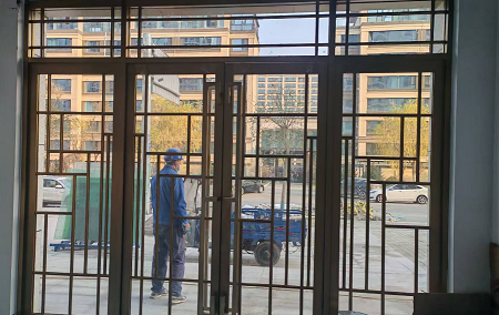 兰州旋转门类型一览：哪个能提升你的空间美感？