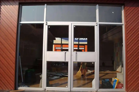 酒泉肯德基门有保温隔热性能吗？