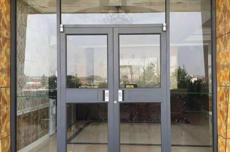 酒泉双玻肯德基门 | 中空钢化玻璃 | 隔音保温！